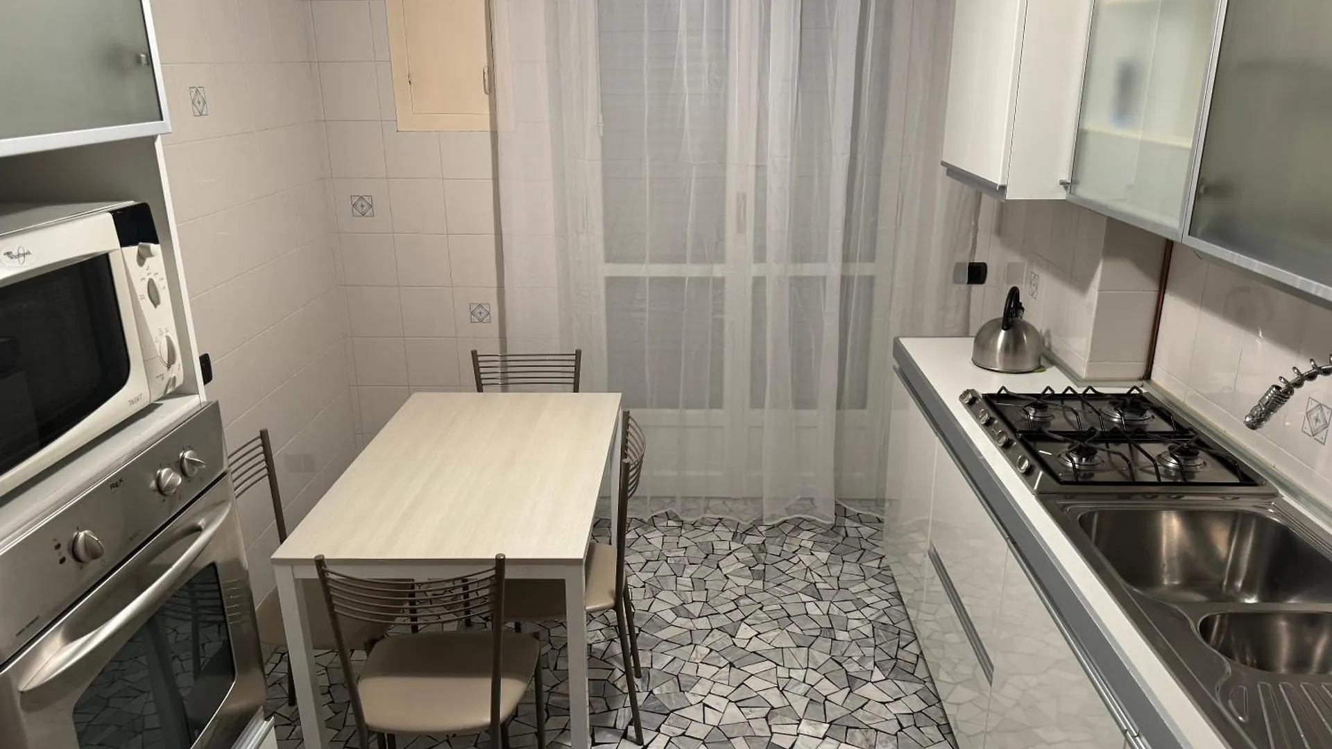 Lorenteggio Urban Suite - Affitti Brevi Italia Milan 0*,